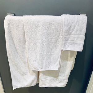 White bath towels + white hand towels